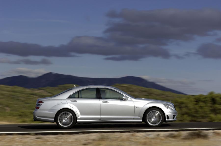  Mercedes-Benz S63 AMG 2007 года  (фото 10 из 11)